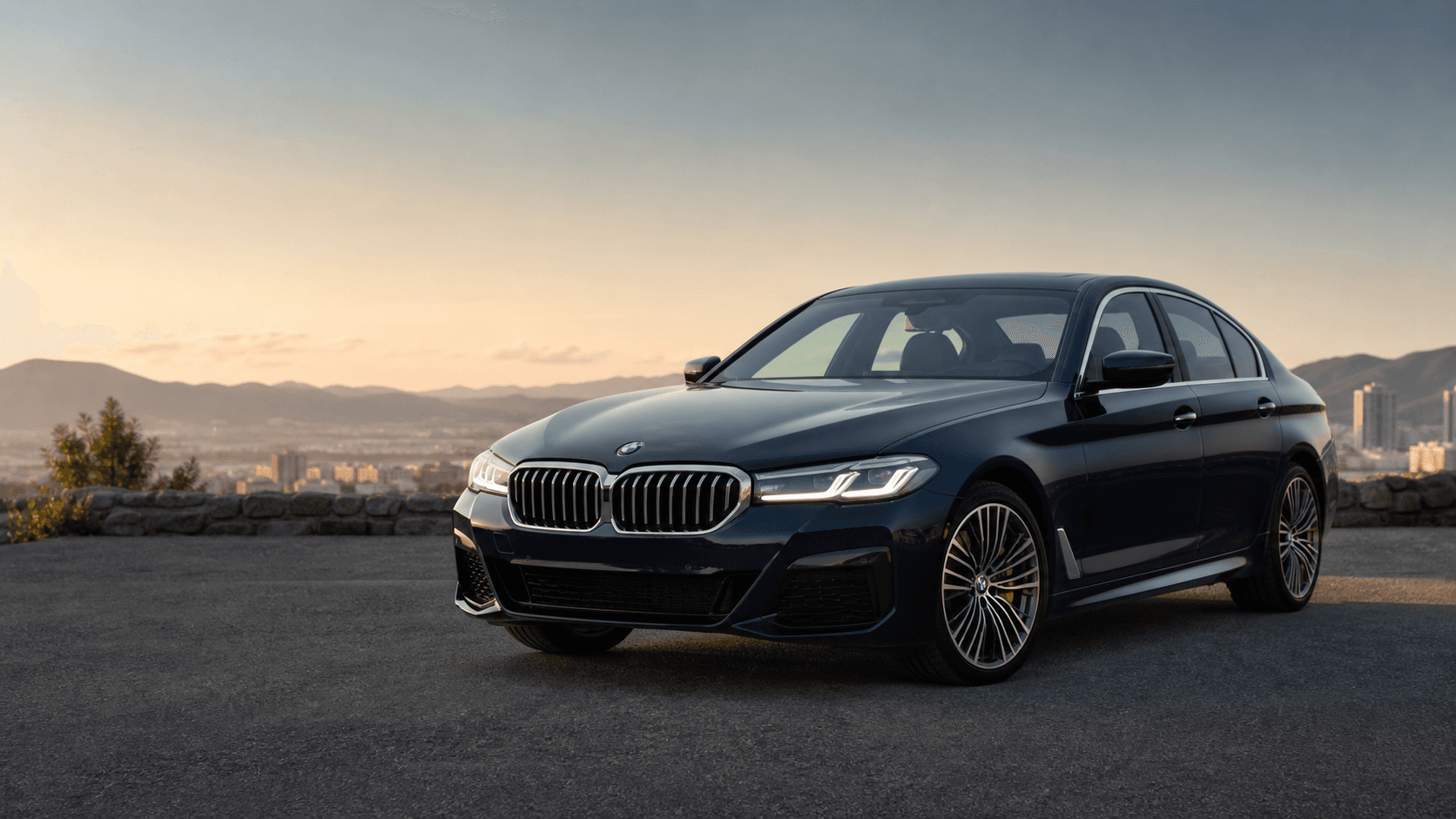 Berlina BMW usada en una escena editorial